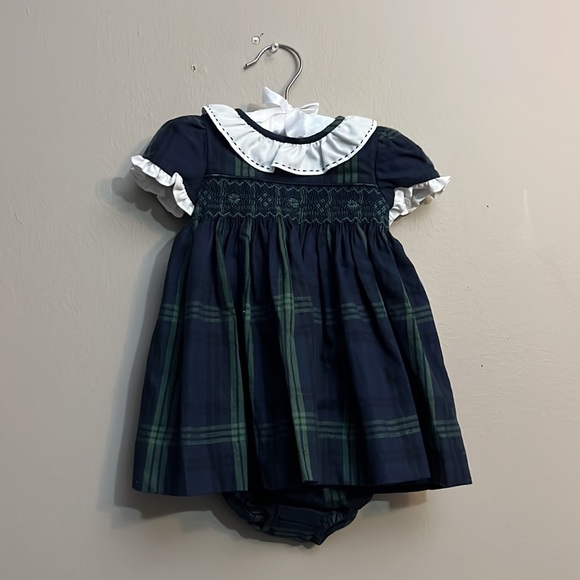 Edgehill Collection Short Sleeve Ruffle Top & Pants Set - Picture 2 of 7